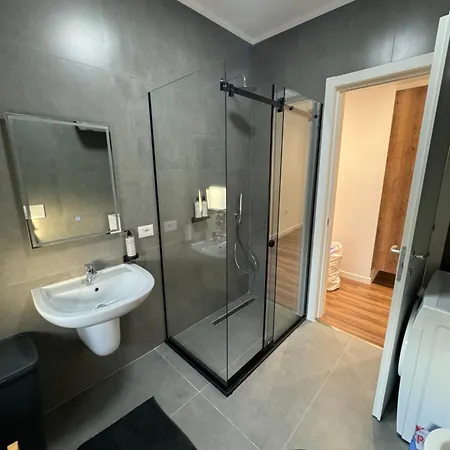 아파트 Luxury Center Apartment24 티라나