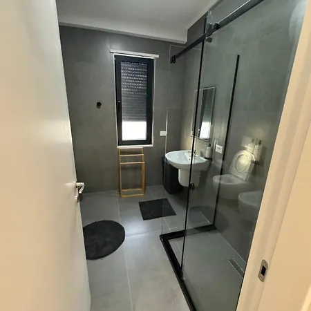 Apartmán Luxury Center Apartment24 Tirana